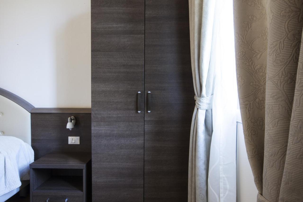 Hotel Amalfi Milan Chambre photo