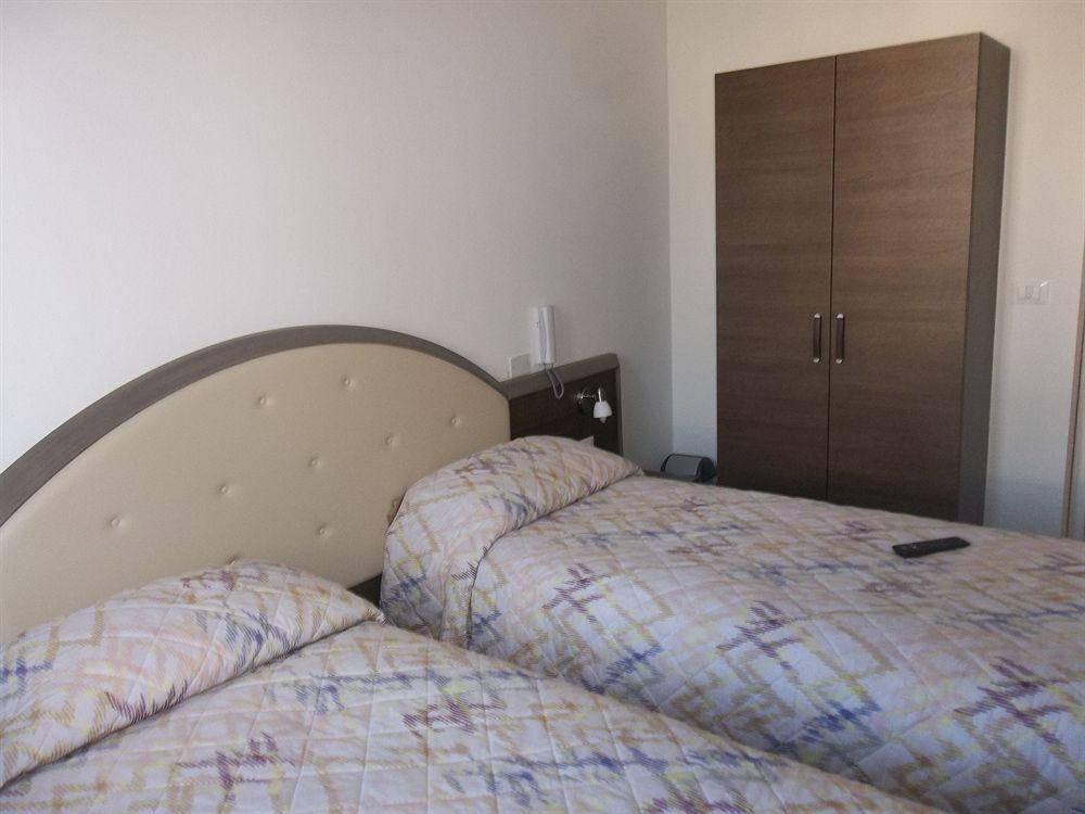 Hotel Amalfi Milan Extérieur photo