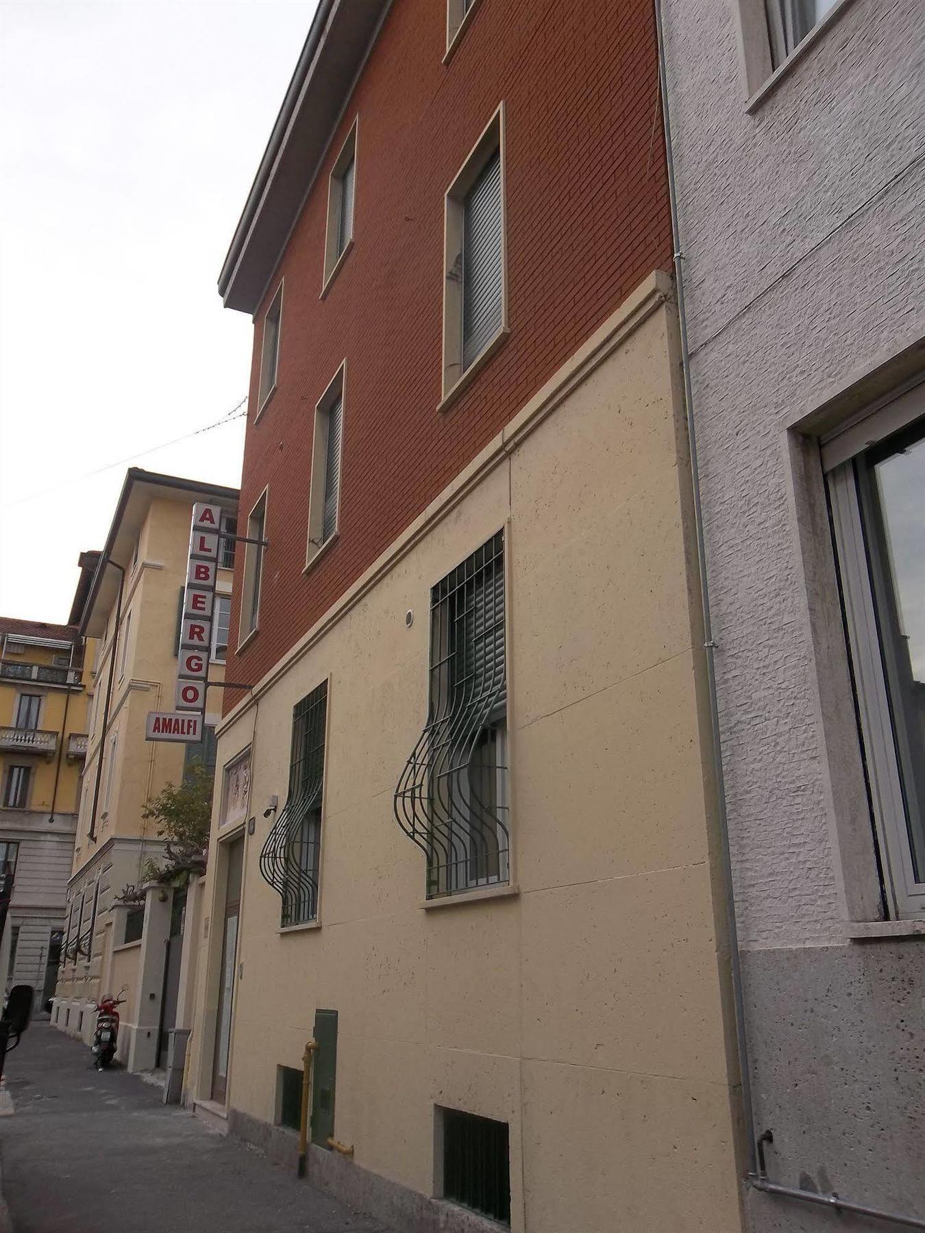 Hotel Amalfi Milan Extérieur photo