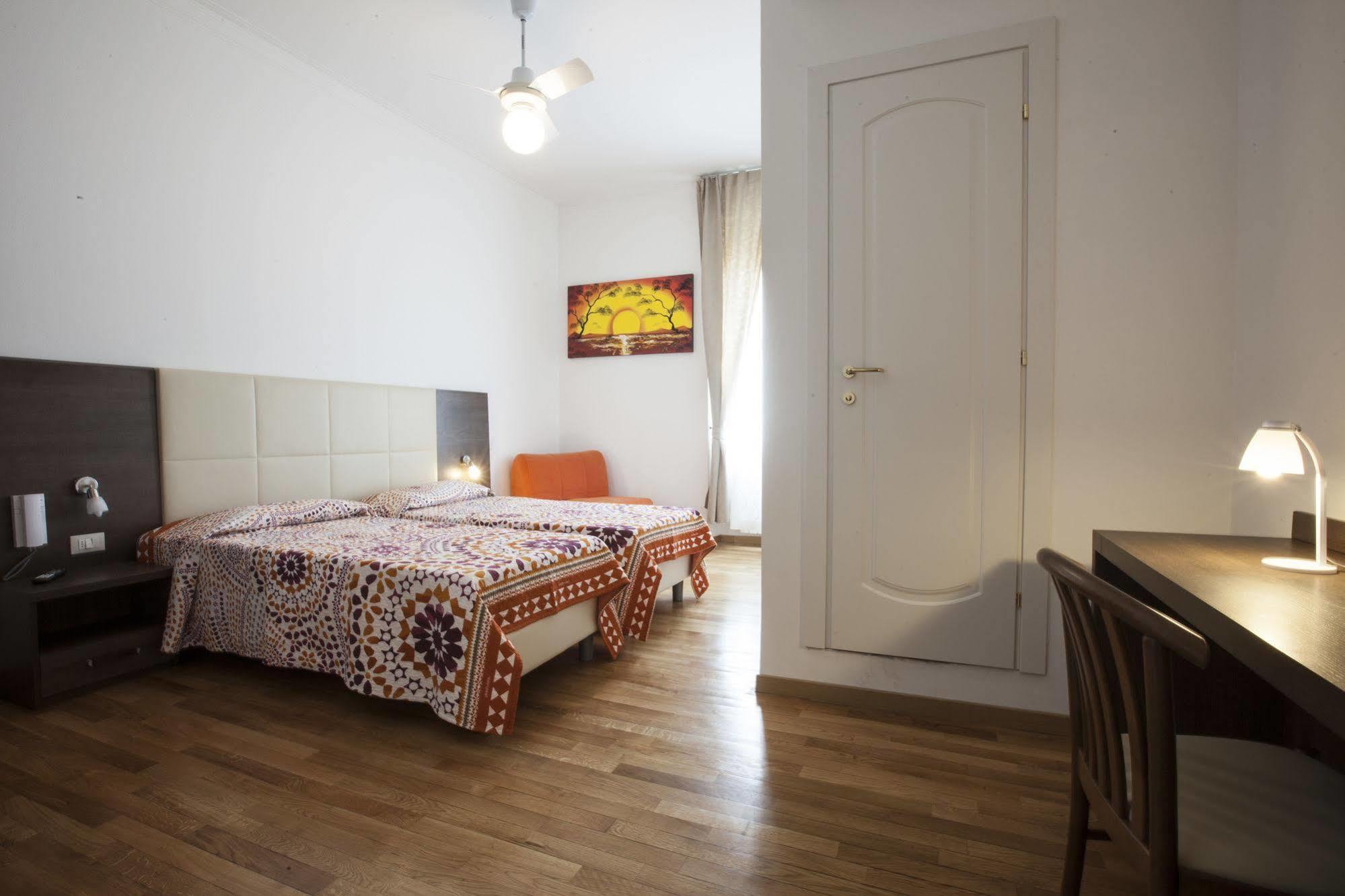 Hotel Amalfi Milan Extérieur photo