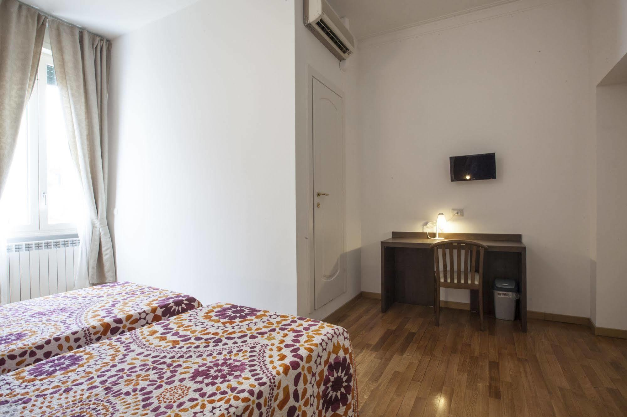 Hotel Amalfi Milan Extérieur photo