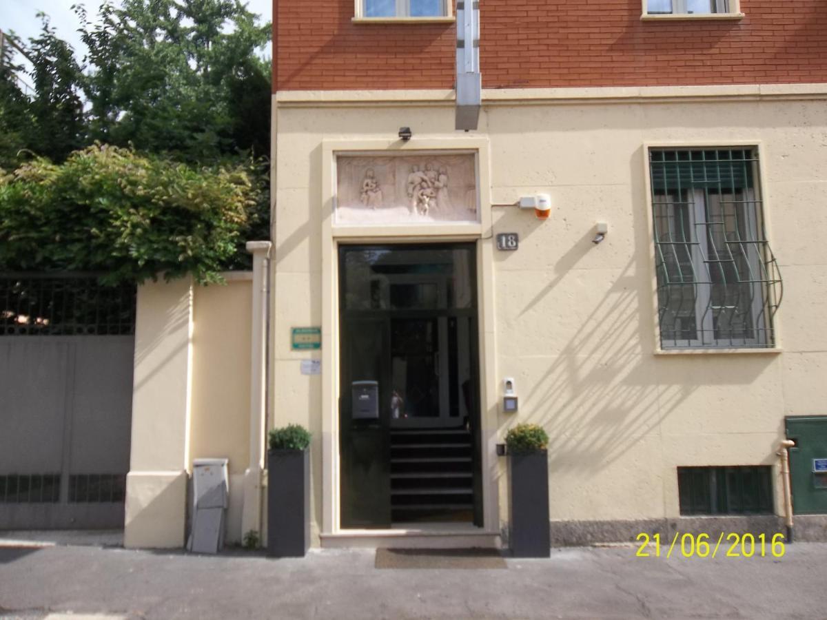 Hotel Amalfi Milan Extérieur photo